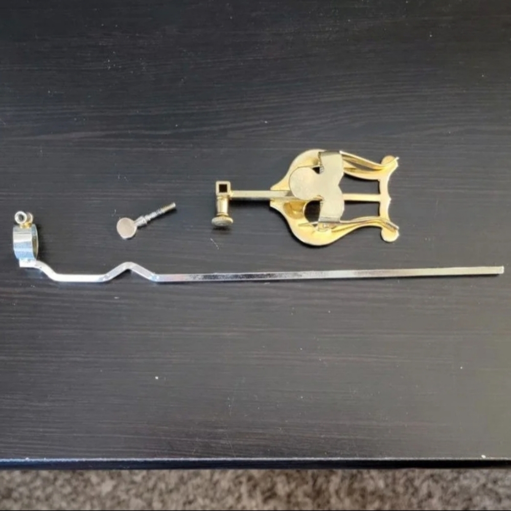 Clearance! Trombone lyre